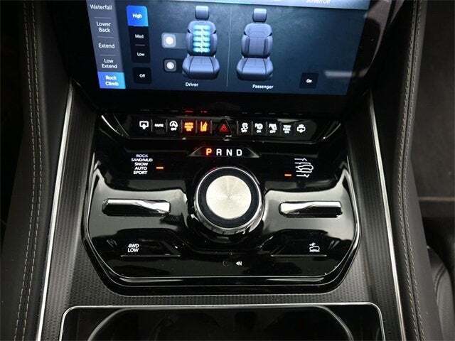 2024 Jeep Grand Wagoneer L Series II 4x4