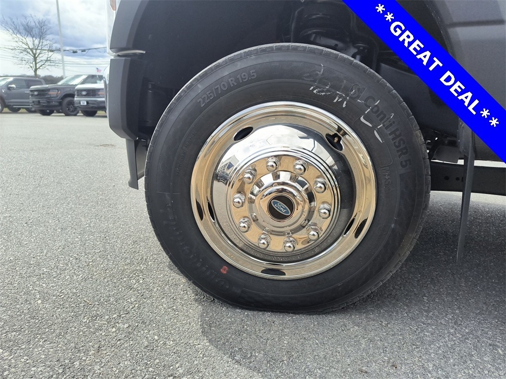 2024 Ford F-450 Chassis XL