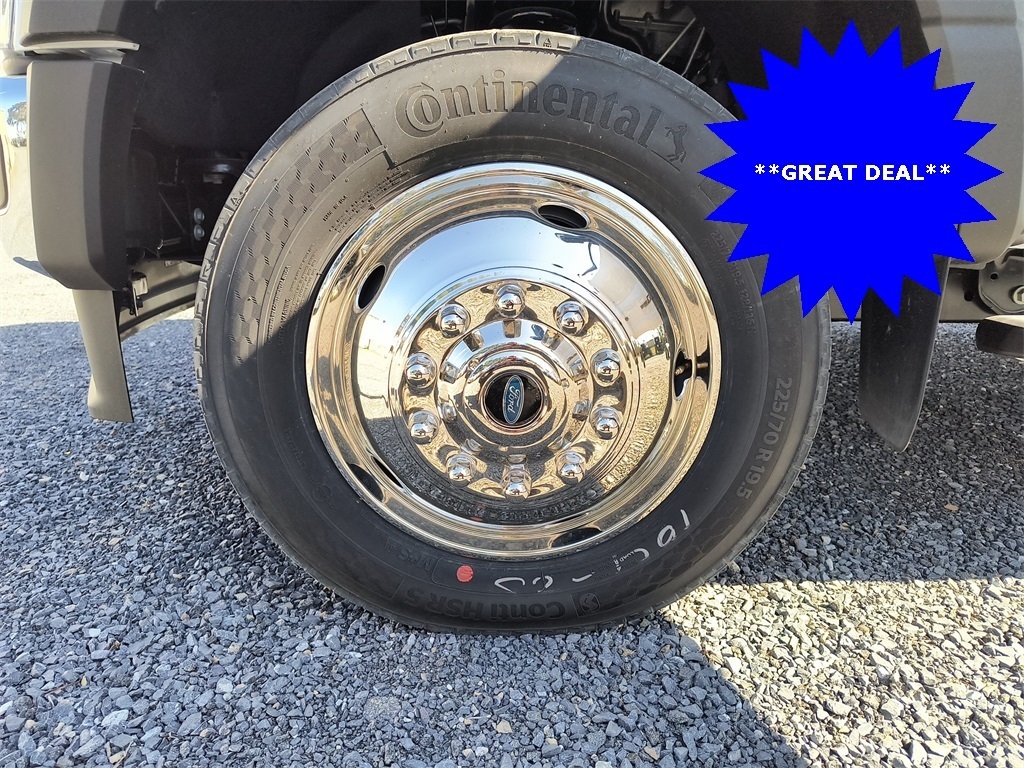2024 Ford F-450 Chassis XL
