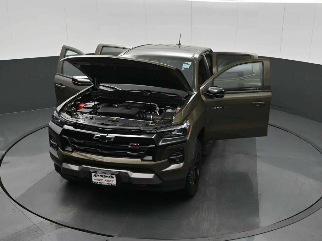 2024 Chevrolet Colorado 4WD Z71