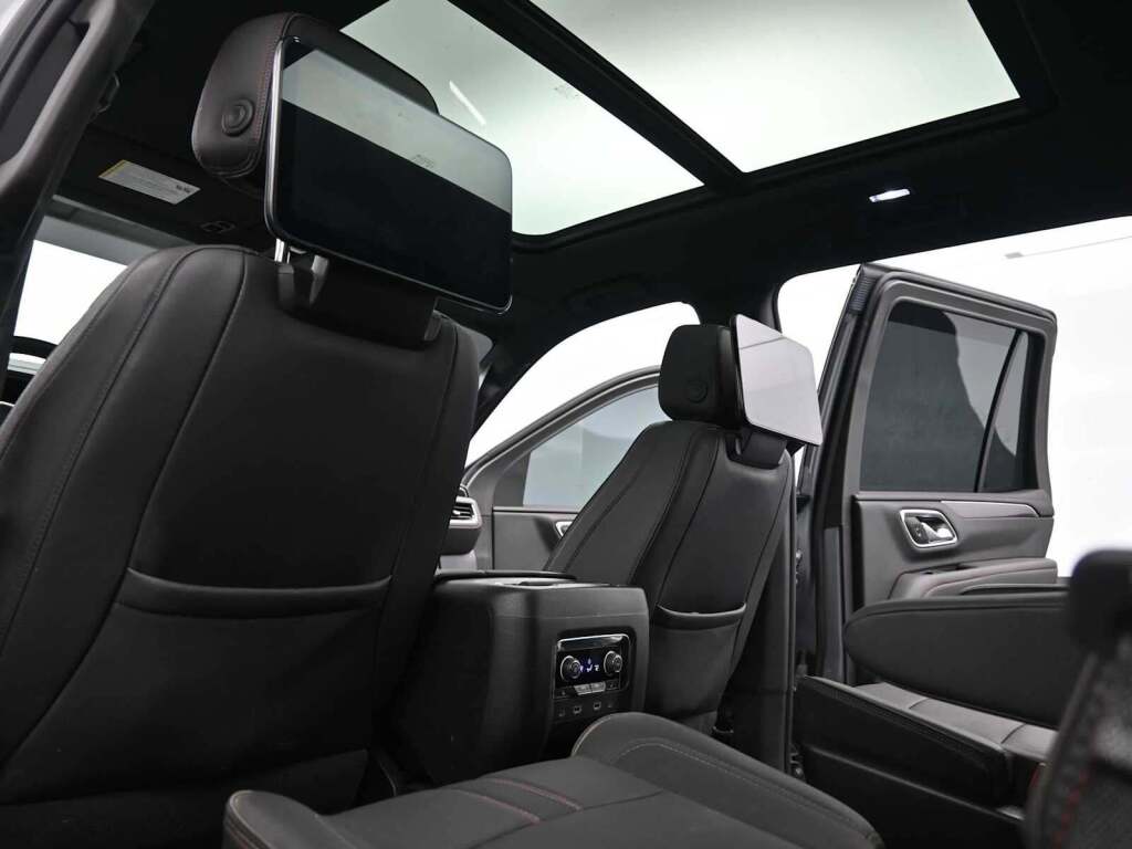 2023 Chevrolet Tahoe 4WD RST