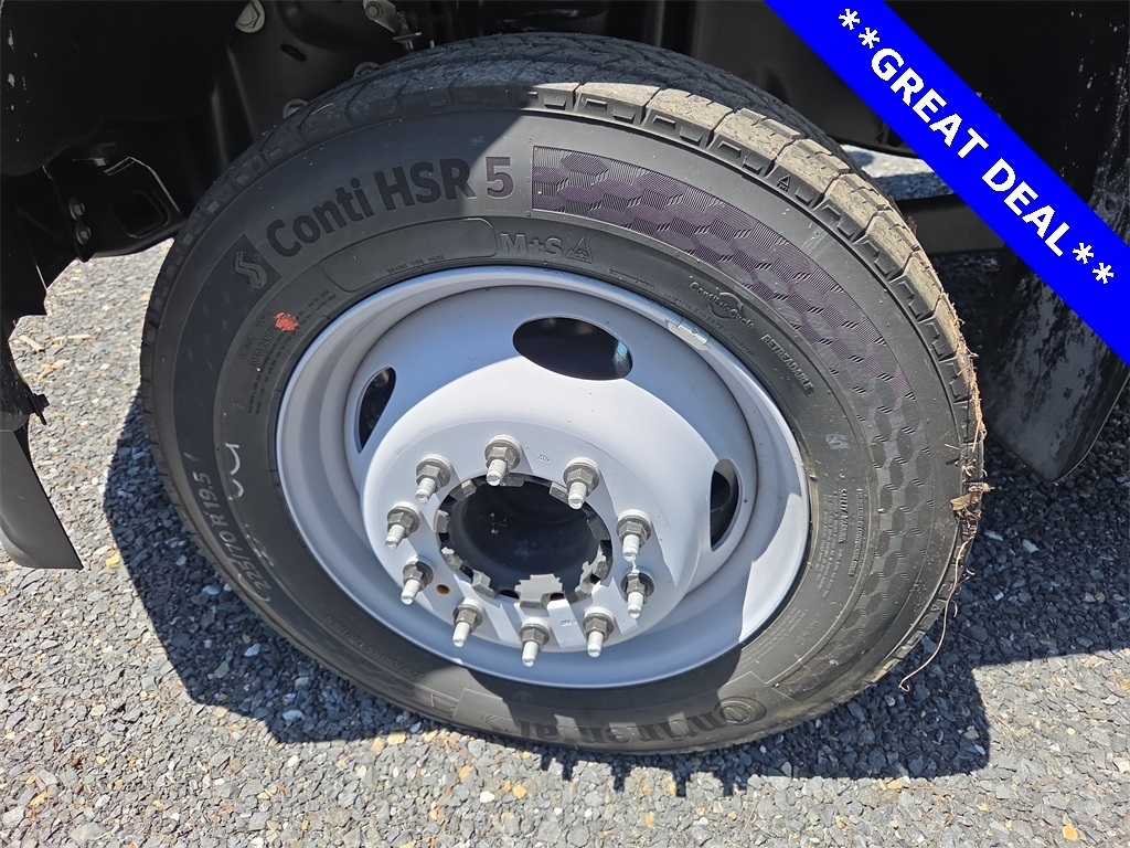 2024 Ford F-450 Chassis XL