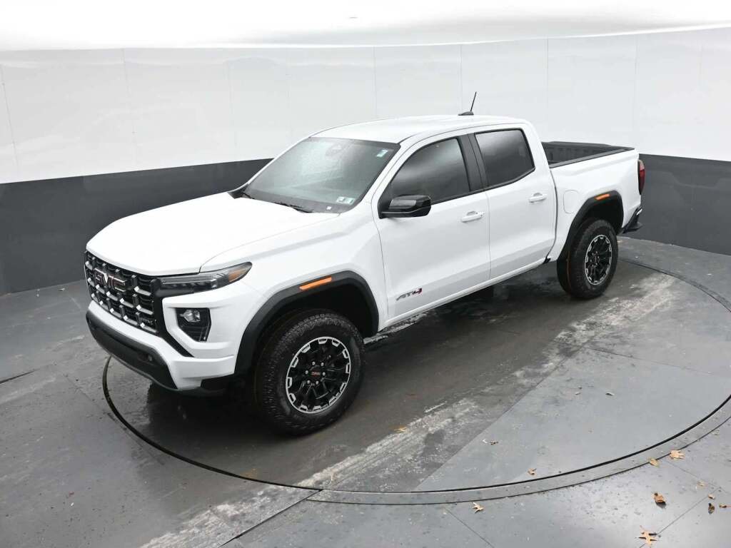 2026 GMC Canyon AT4, 4WD