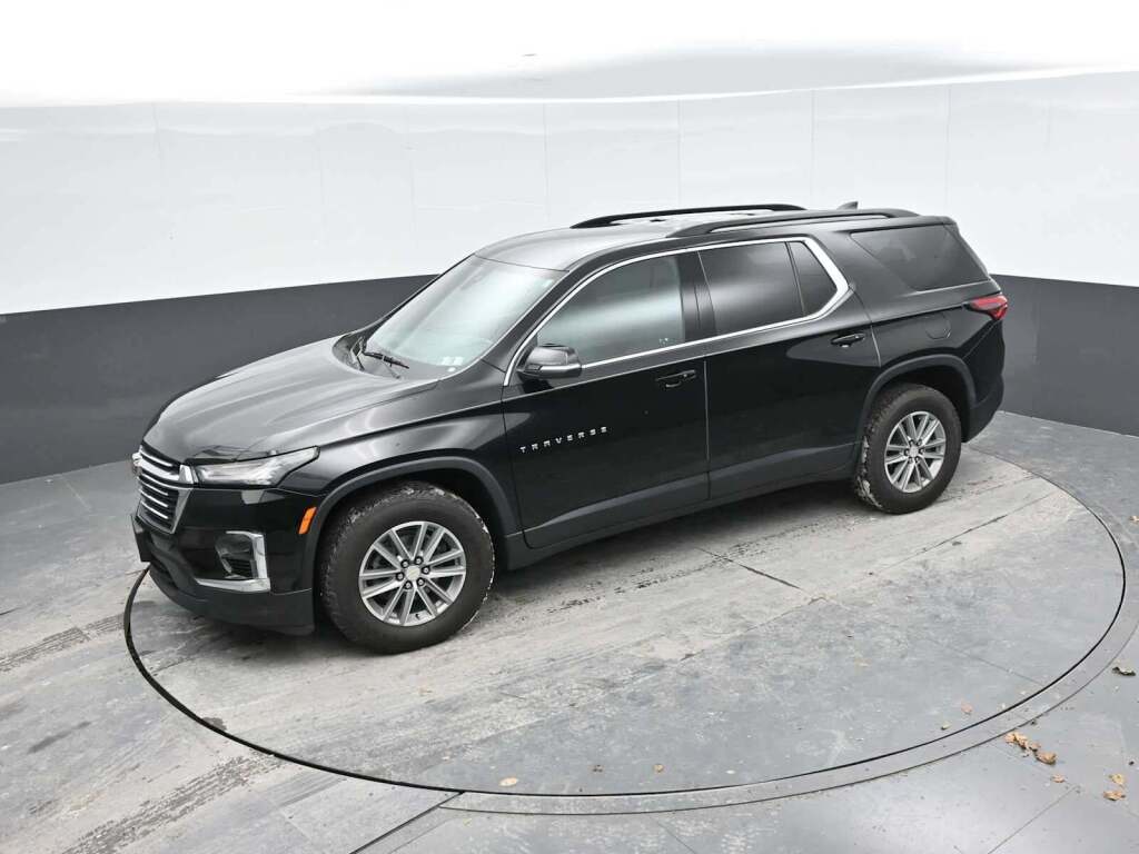 2023 Chevrolet Traverse FWD LT Cloth