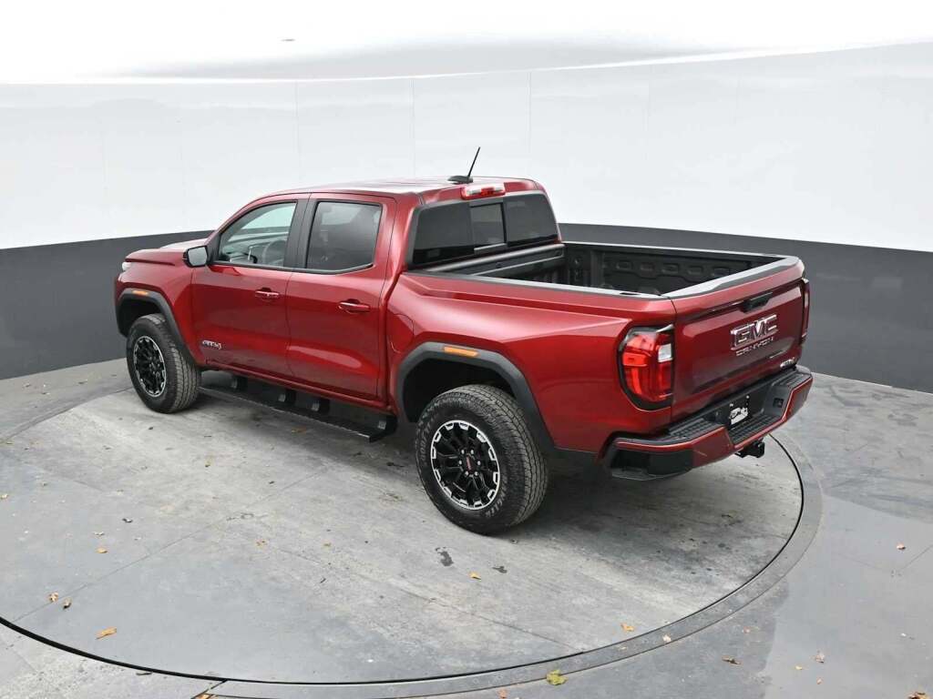 2026 GMC Canyon AT4, 4WD