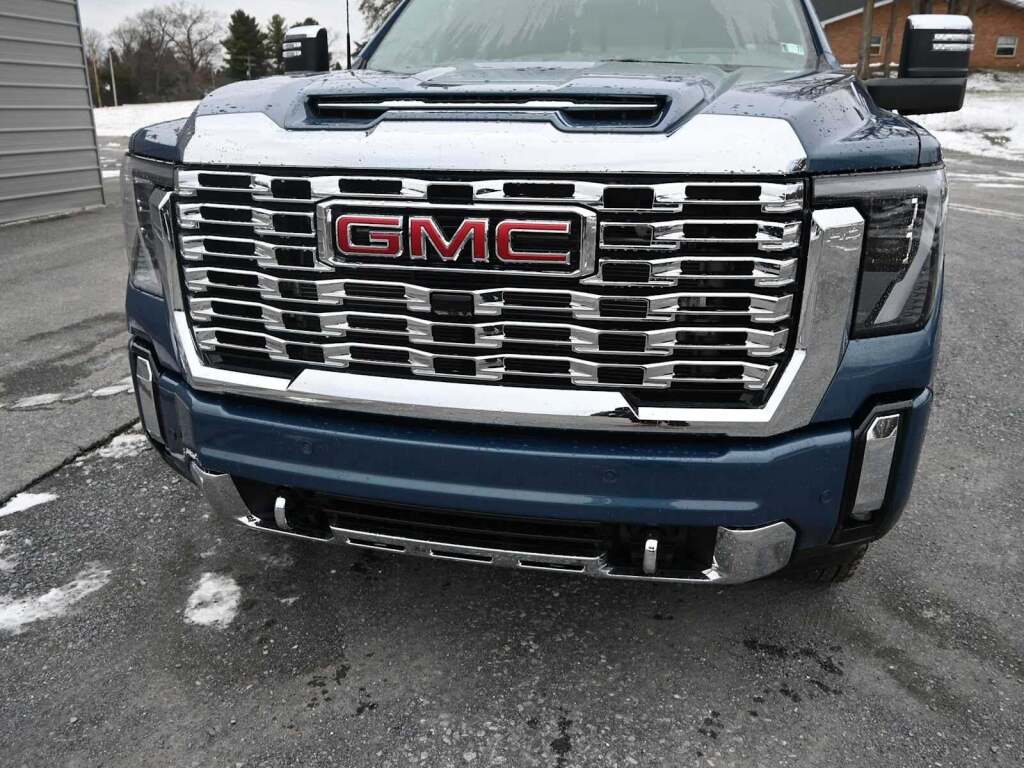 2026 GMC Sierra 3500HD Denali