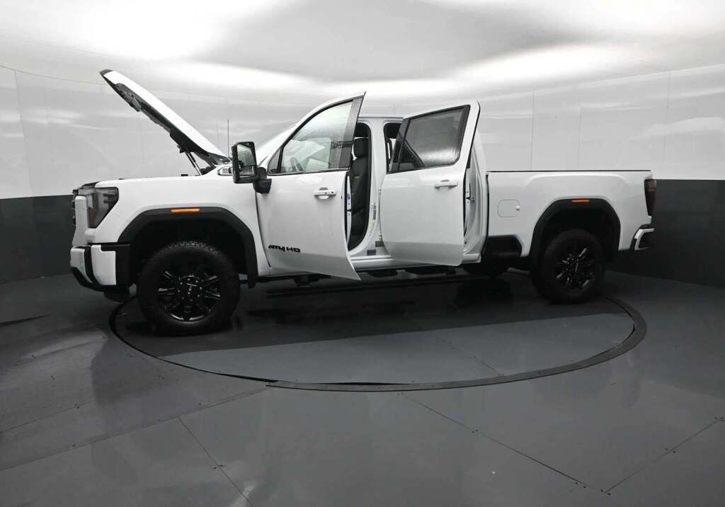 2026 GMC Sierra 3500HD AT4