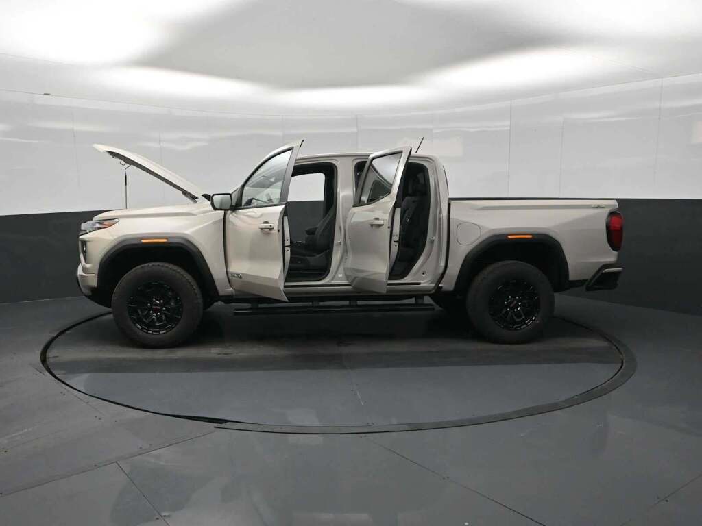 2026 GMC Canyon Elevation, 4WD