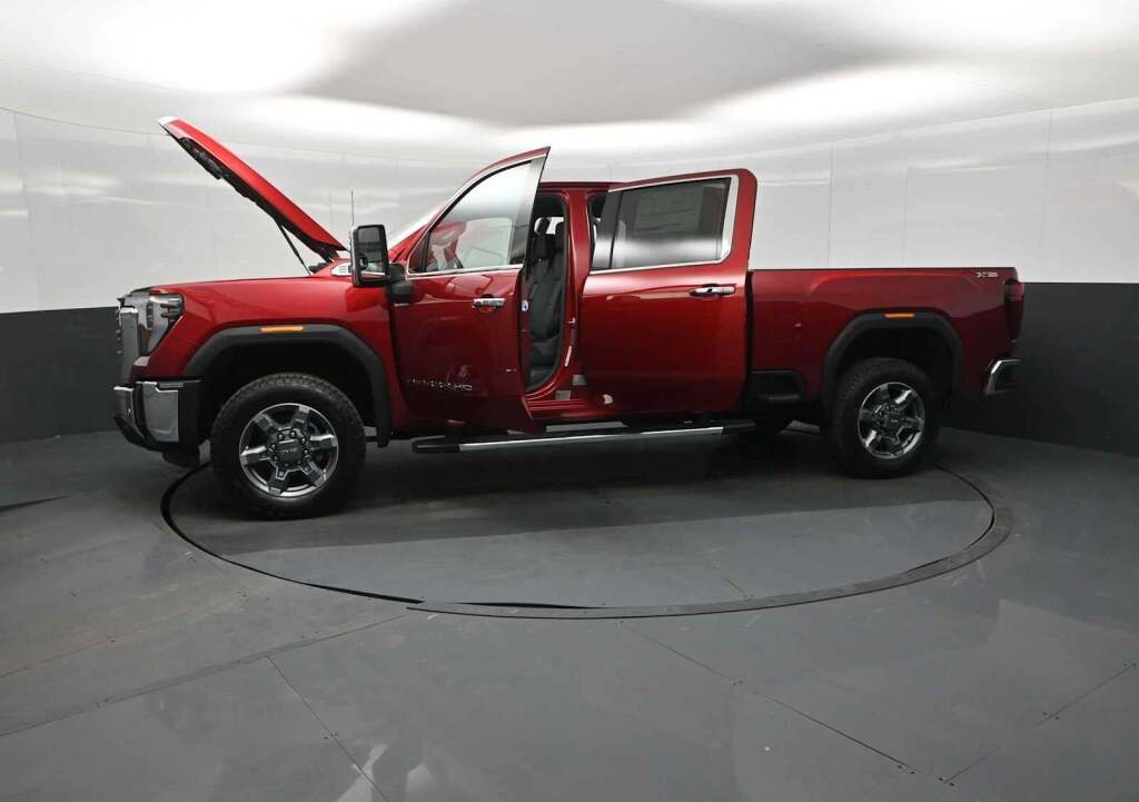 2026 GMC Sierra 2500HD SLT