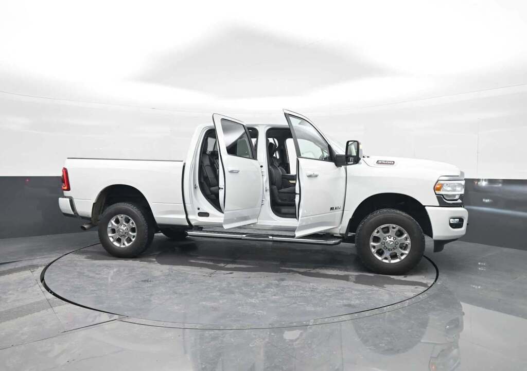 2024 Ram 2500 Laramie Crew Cab 4x4 6'4" Box
