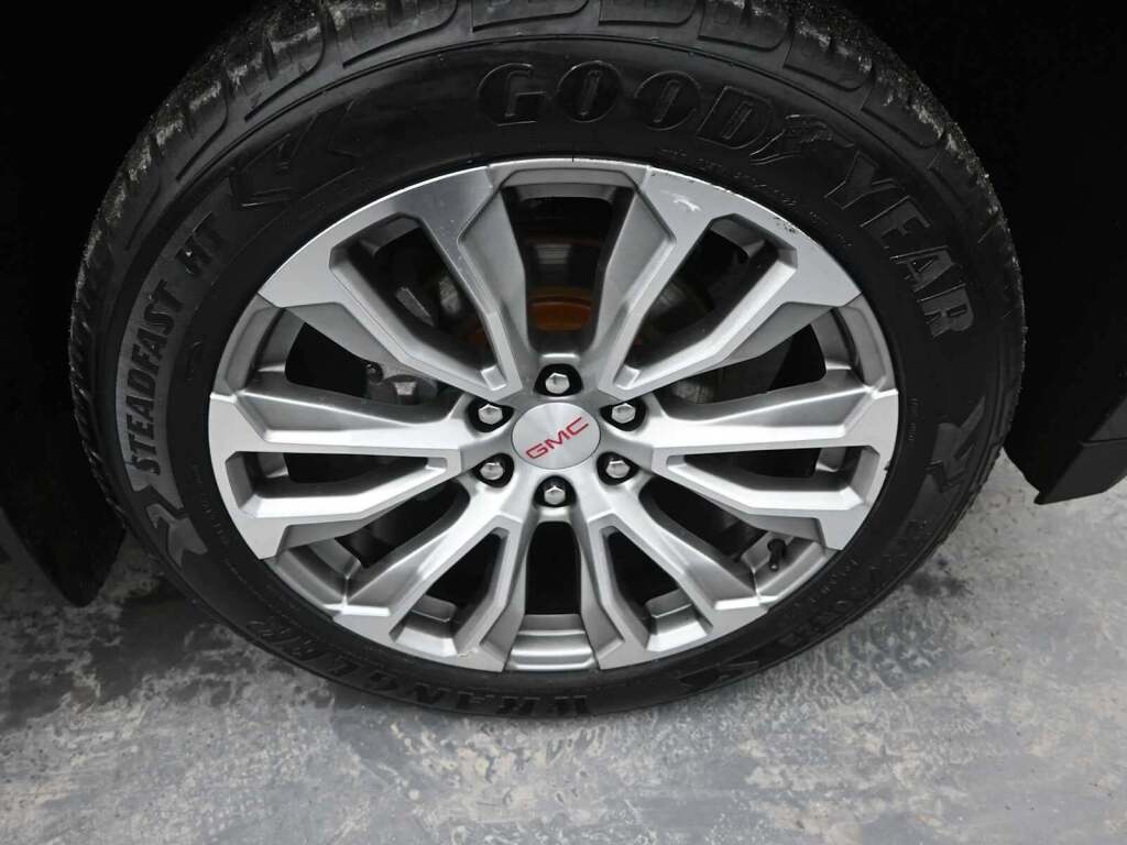 2021 GMC Yukon 4WD Denali