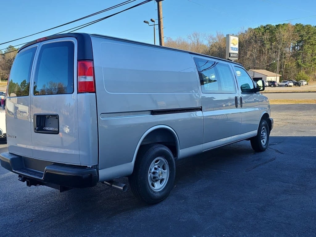2025 Chevrolet Express Cargo RWD 2500 Extended Wheelbase WT