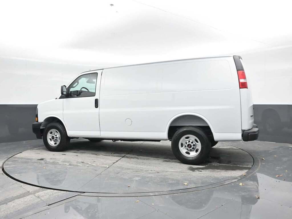 2025 GMC Savana Cargo RWD 2500 Regular Wheelbase Work Van