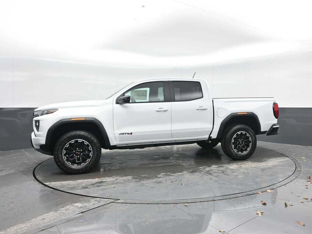 2026 GMC Canyon AT4, 4WD