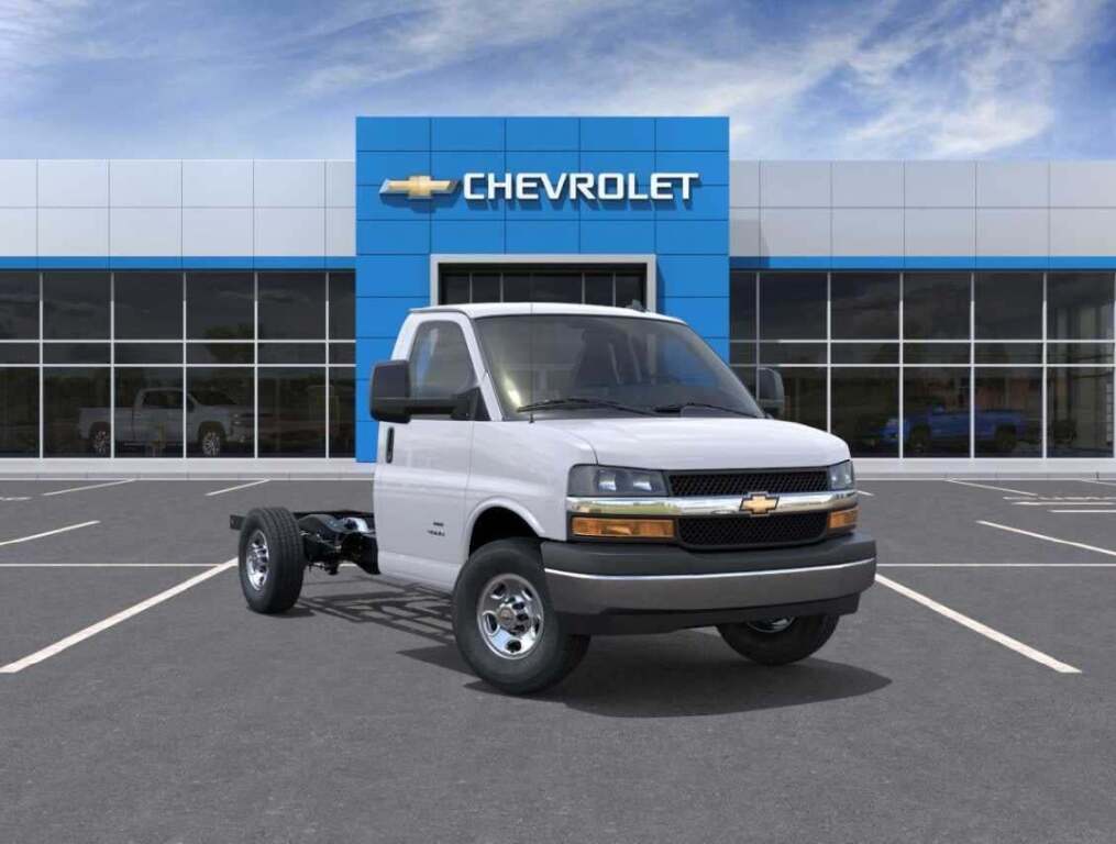 2025 Chevrolet Express Cutaway Work Van