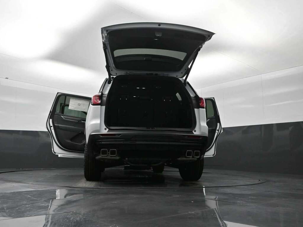 2026 GMC Acadia AT4 AWD