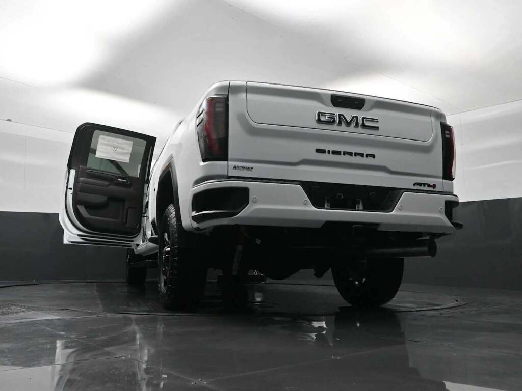 2026 GMC Sierra 3500HD AT4