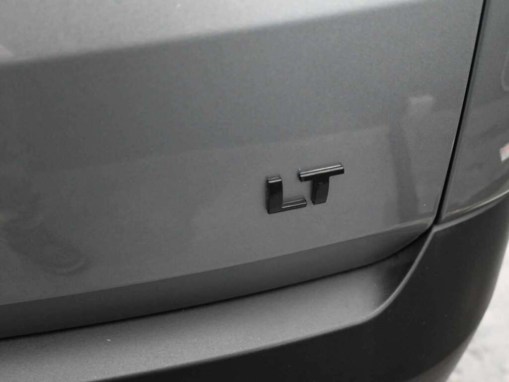 2023 Chevrolet Traverse AWD LT Cloth