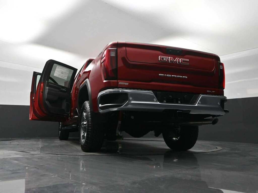 2026 GMC Sierra 2500HD SLT