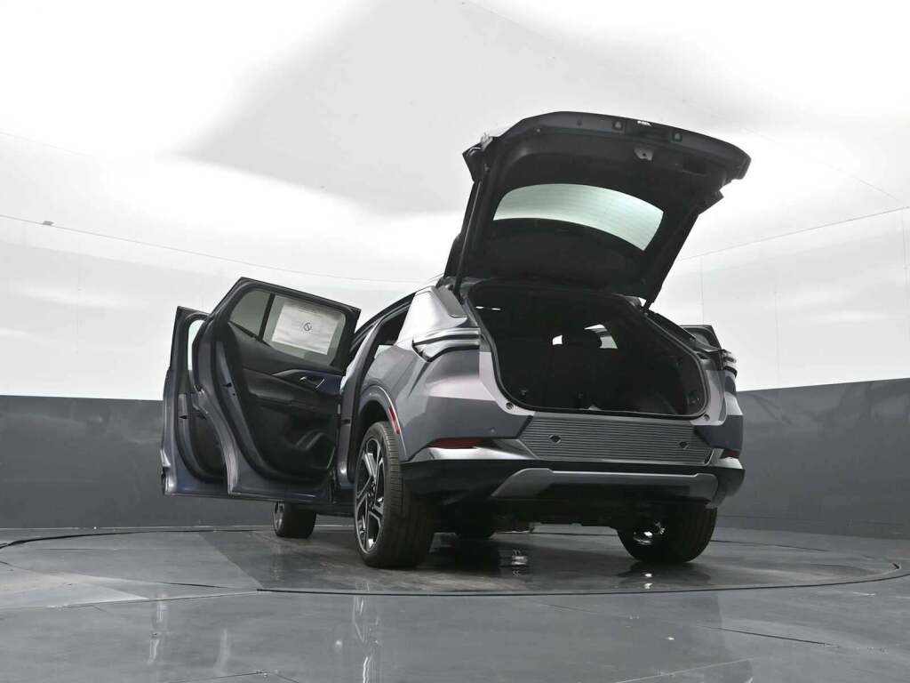 2026 Chevrolet Equinox EV LT 2, FWD