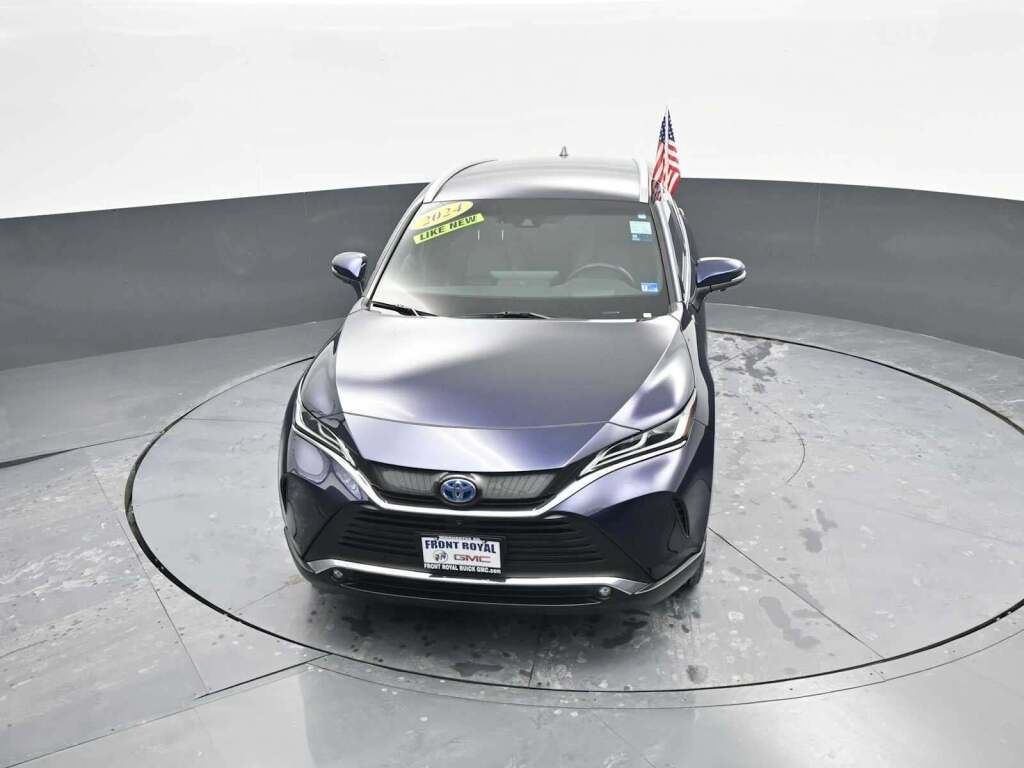 2024 Toyota Venza LE