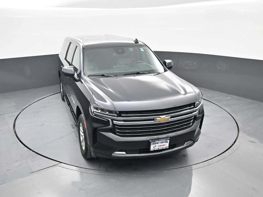 2024 Chevrolet Suburban 4WD LT