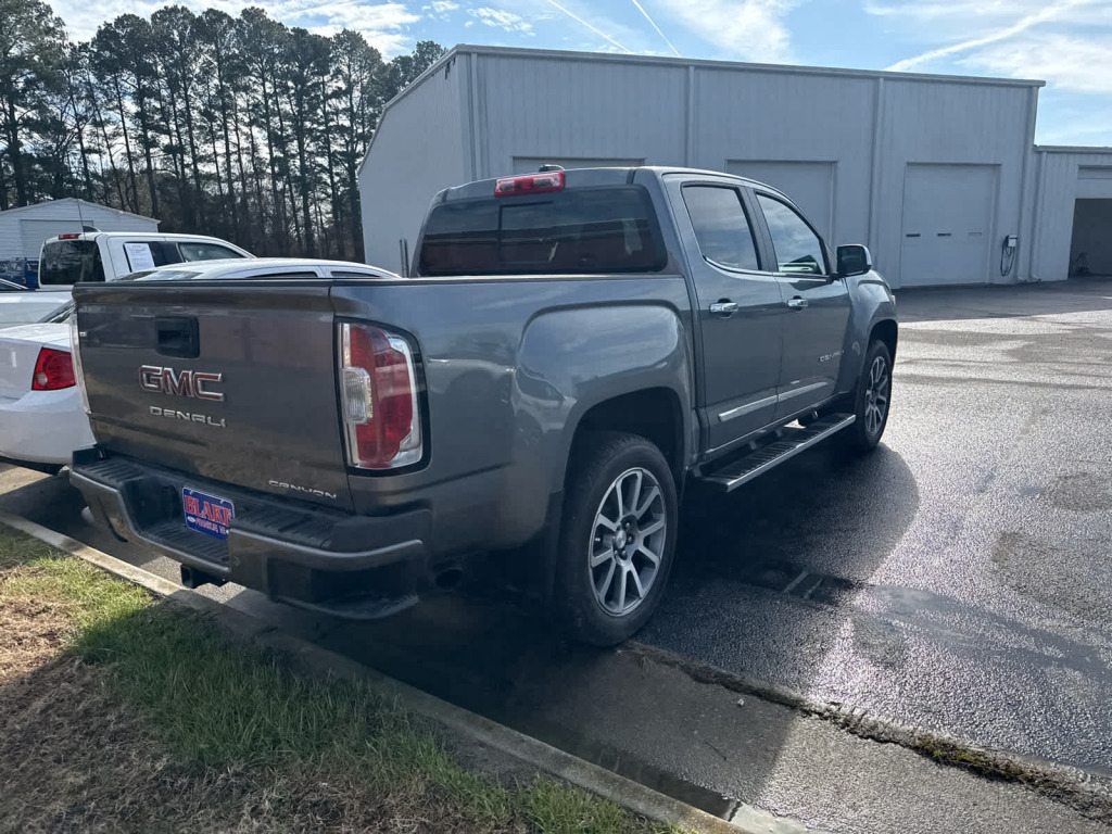 2022 GMC Canyon 4WD Crew Cab Short Box Denali