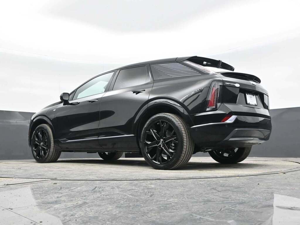 2025 Cadillac OPTIQ Sport 2 AWD