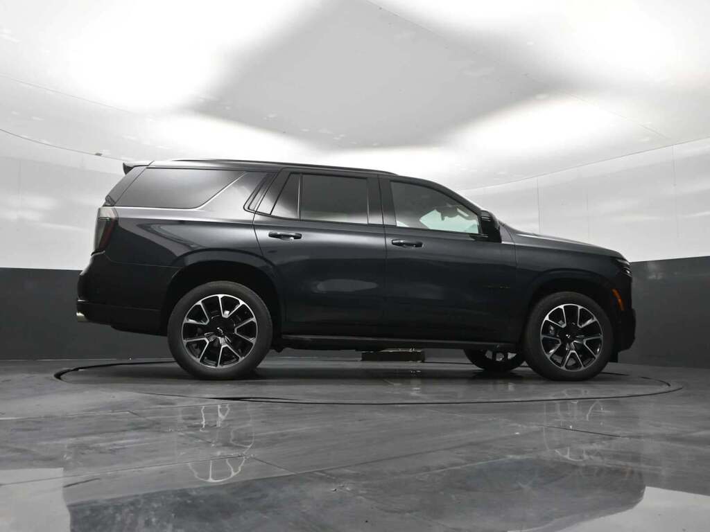 2026 Chevrolet Tahoe 4WD RST