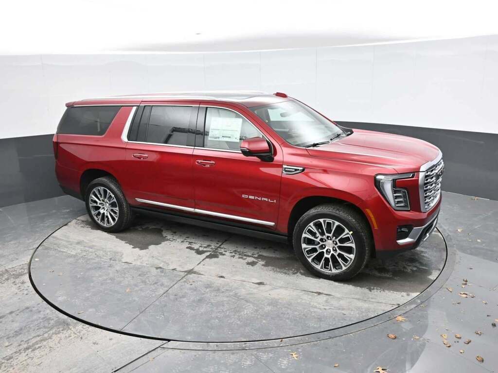2026 GMC Yukon XL 4WD Denali