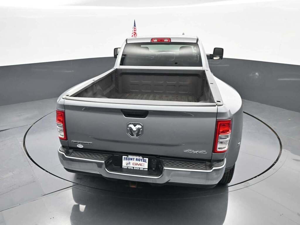 2024 Ram 3500 Big Horn Crew Cab 4x4 8' Box