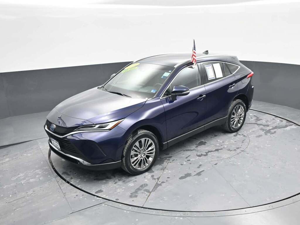 2024 Toyota Venza LE