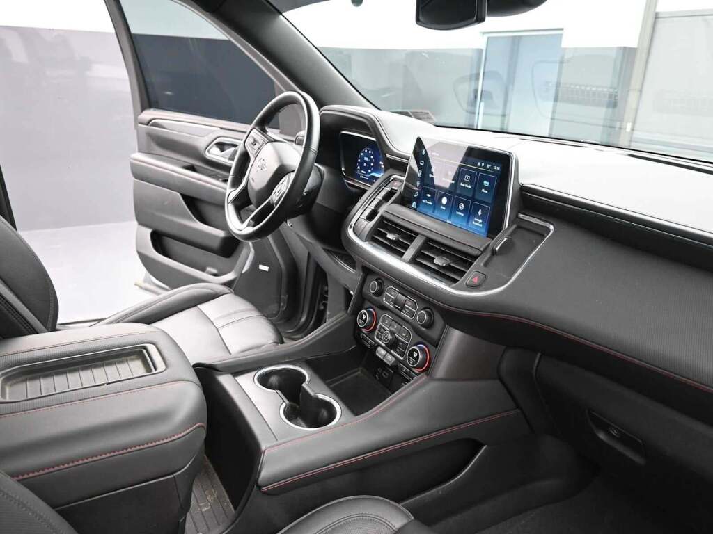 2023 Chevrolet Tahoe 4WD RST