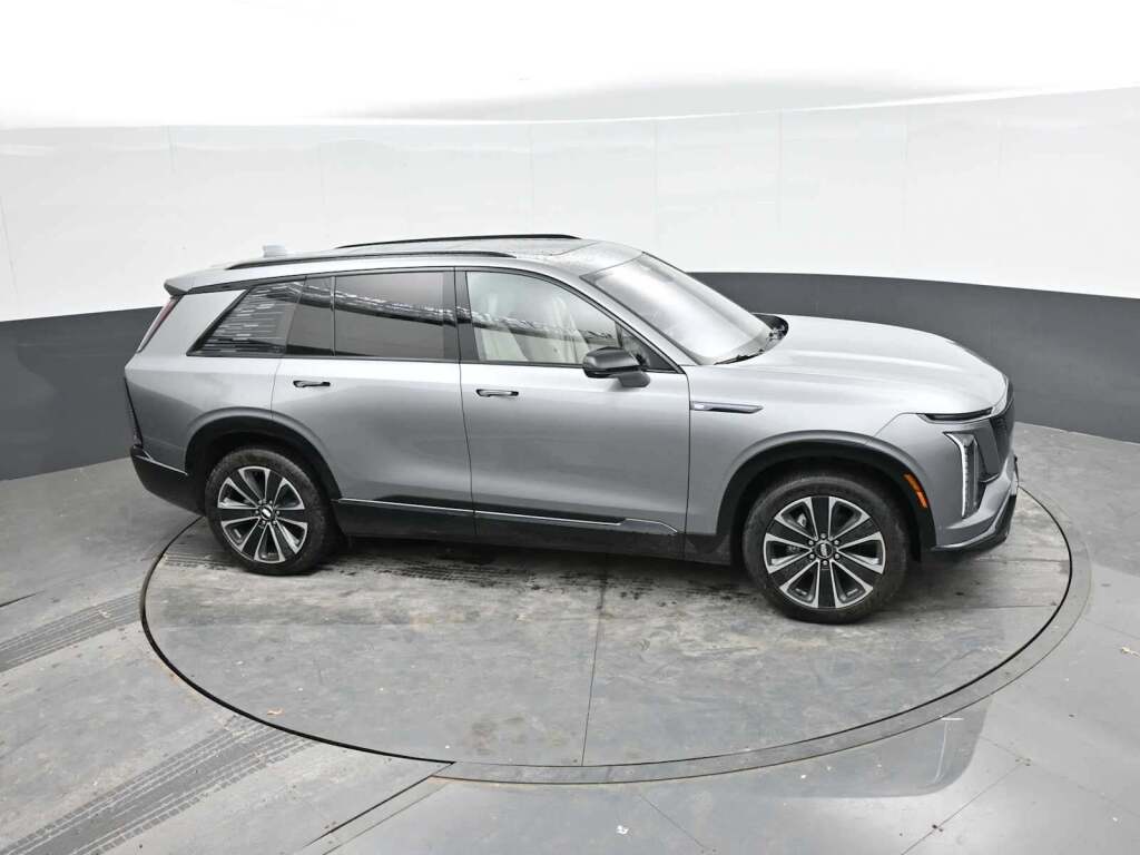 2026 Cadillac VISTIQ Sport