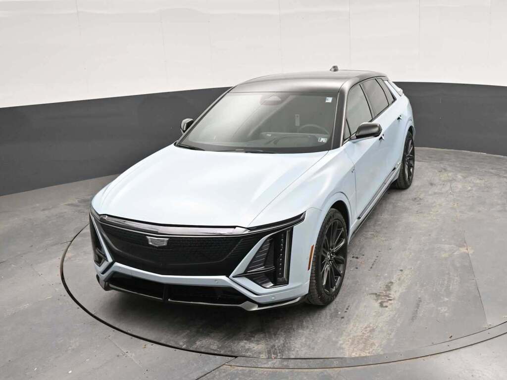 2026 Cadillac LYRIQ V-Series AWD