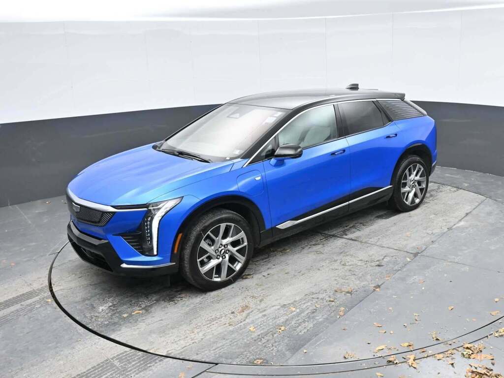 2026 Cadillac OPTIQ Luxury