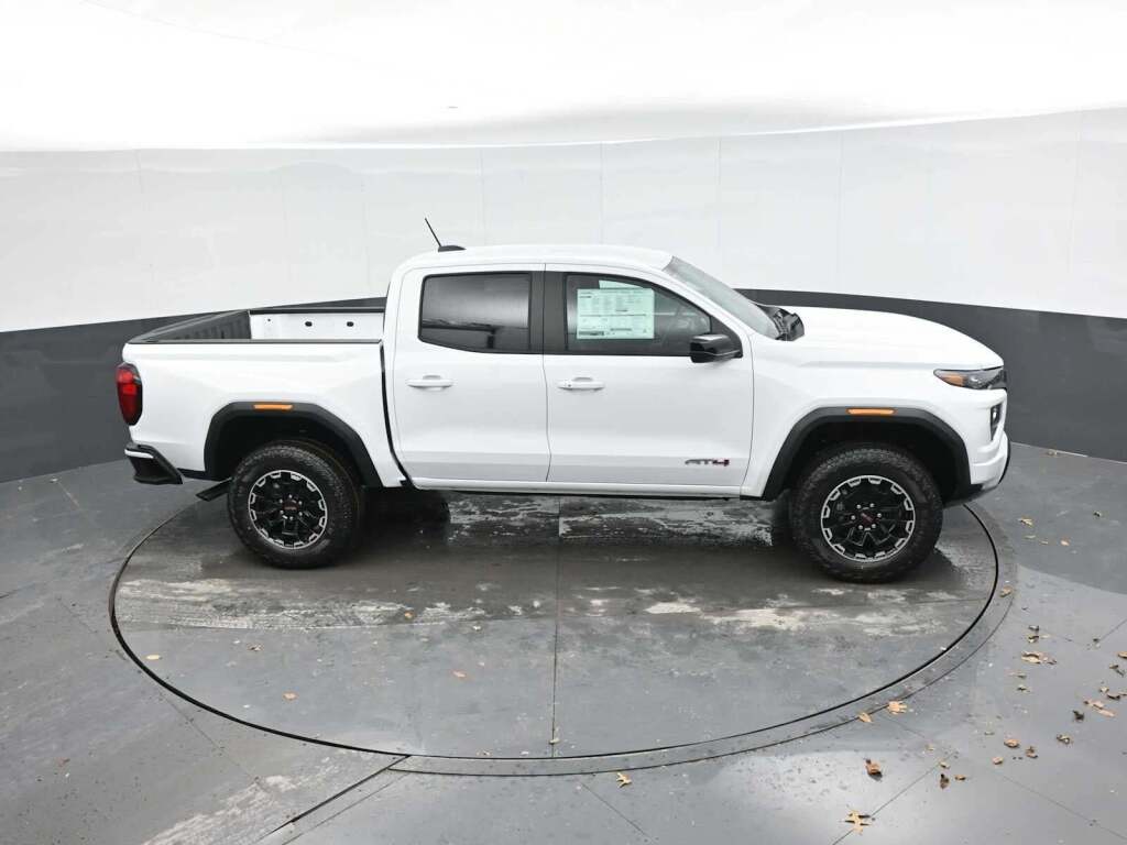 2026 GMC Canyon AT4, 4WD