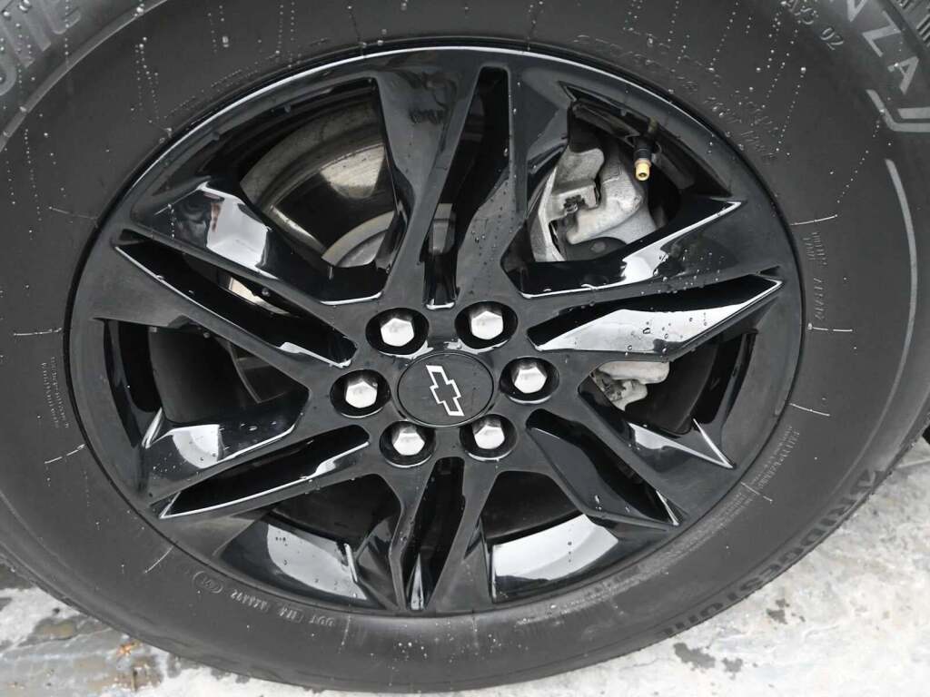 2023 Chevrolet Traverse AWD LT Cloth