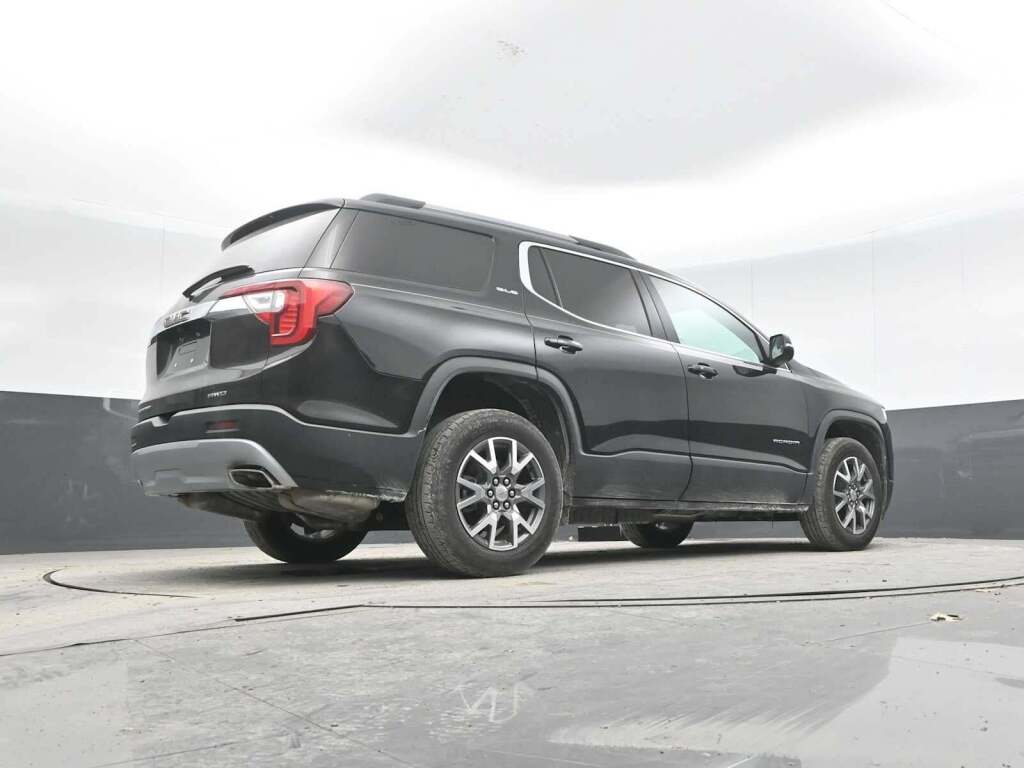 2022 GMC Acadia AWD SLE