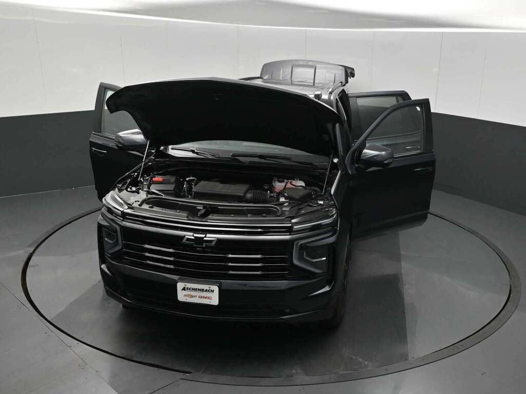 2026 Chevrolet Tahoe 4WD RST