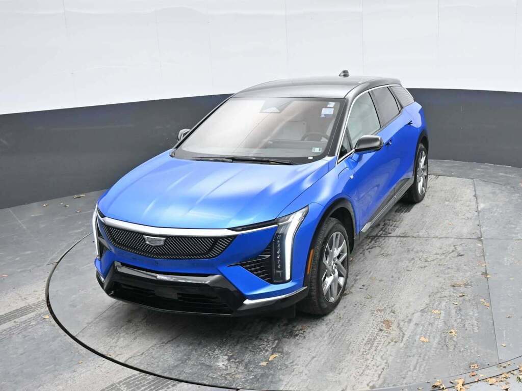 2026 Cadillac OPTIQ Luxury