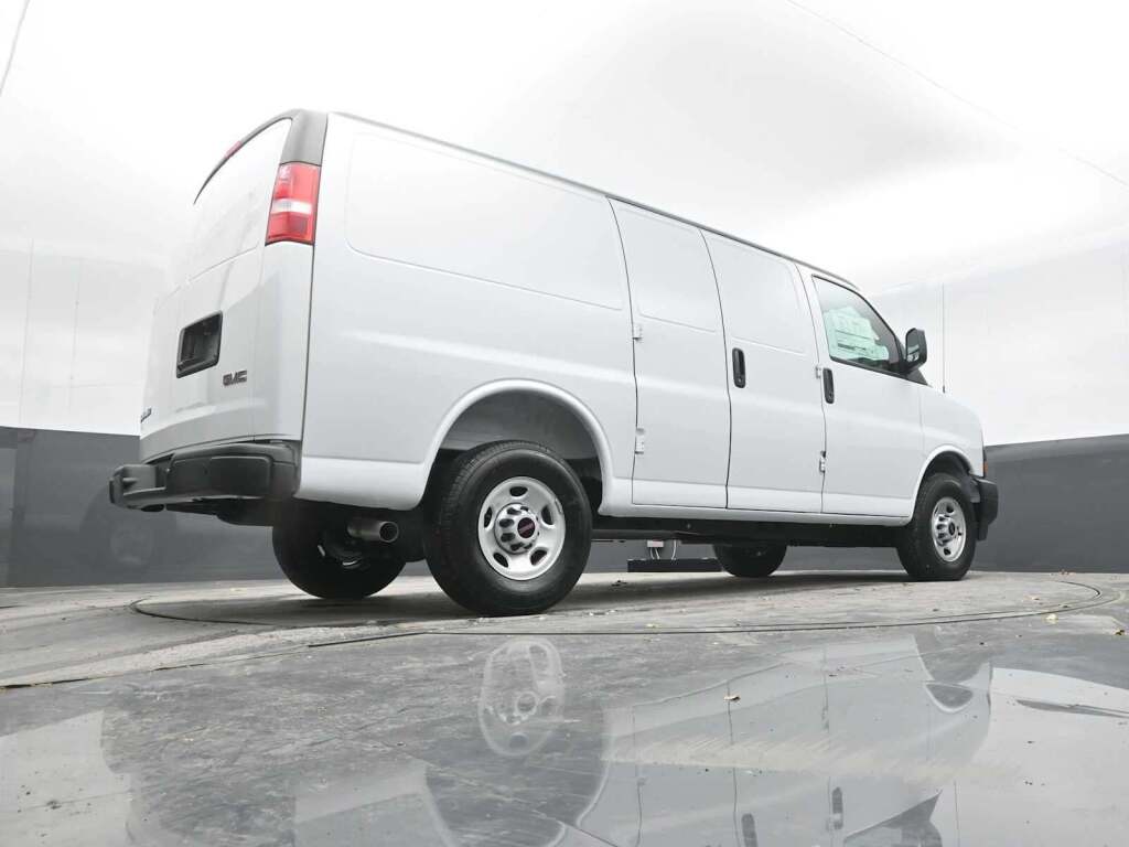 2025 GMC Savana Cargo RWD 2500 Regular Wheelbase Work Van