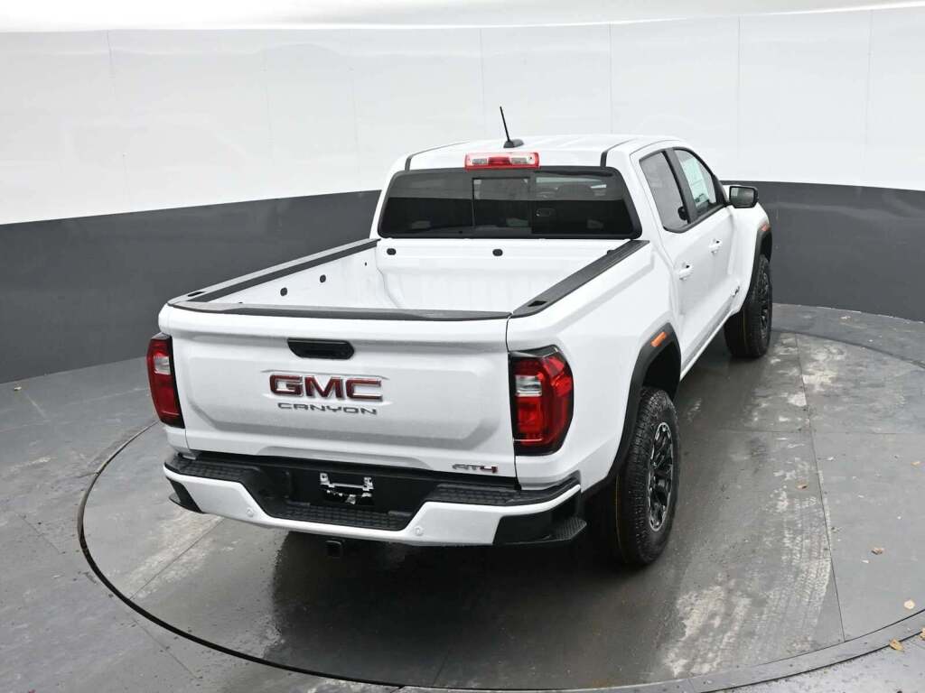 2026 GMC Canyon AT4, 4WD