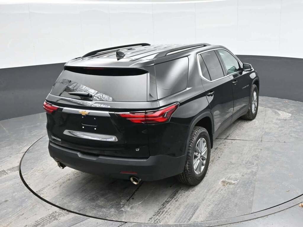 2023 Chevrolet Traverse FWD LT Cloth