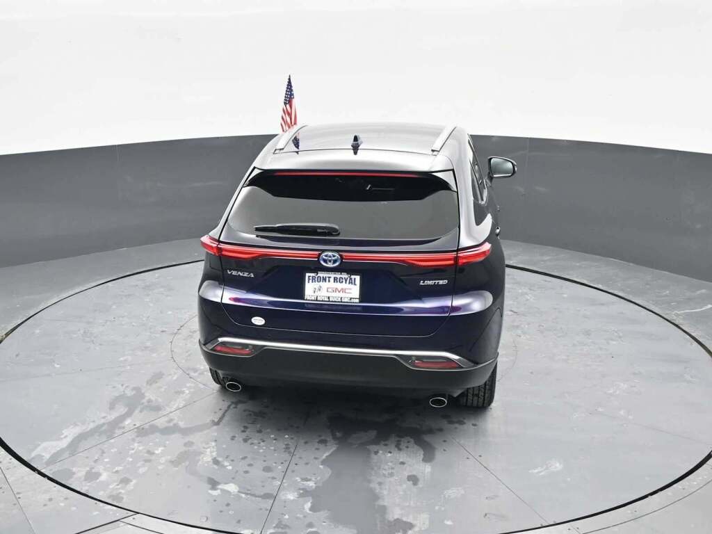 2024 Toyota Venza LE