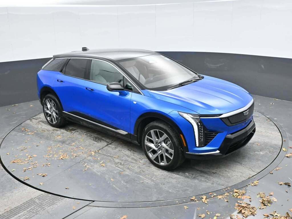 2026 Cadillac OPTIQ Luxury