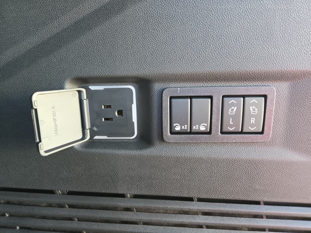 2025 Chevrolet Tahoe 4WD Premier