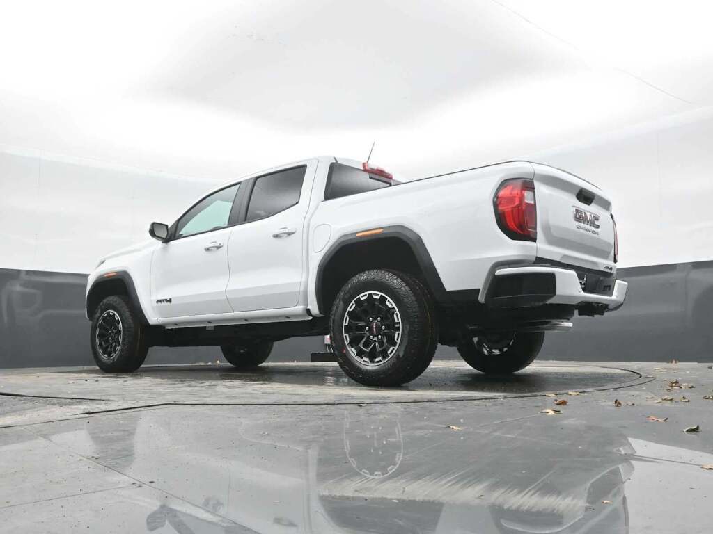 2026 GMC Canyon AT4, 4WD