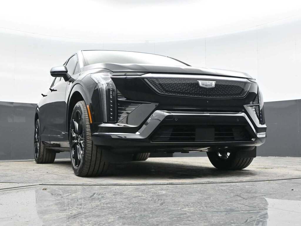 2025 Cadillac OPTIQ Sport 2 AWD
