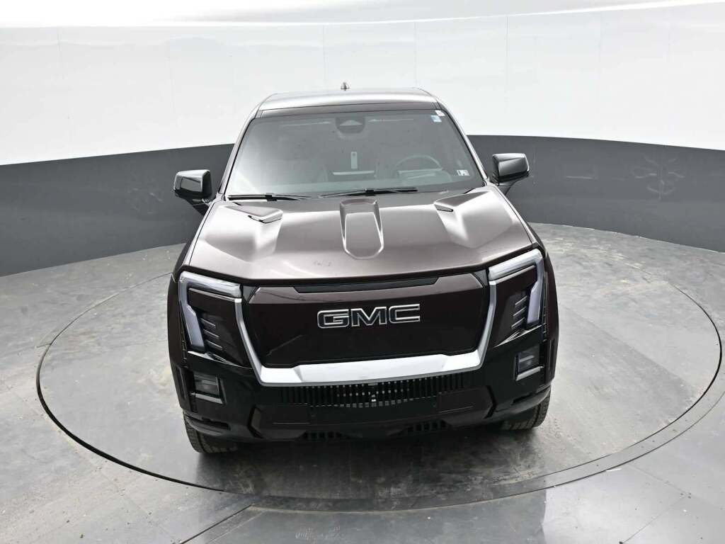 2025 GMC Sierra EV Denali